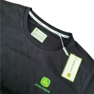 John Deere Men's Tee Shirt Black Size Large NWT